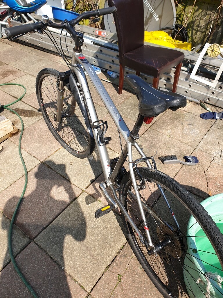 trek 8.2 ds hybrid